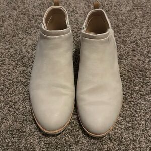 Life Stride ankle boots size 10